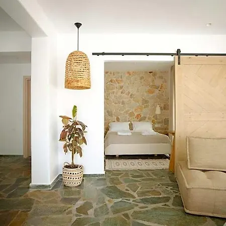 Vivari Hotel 4*