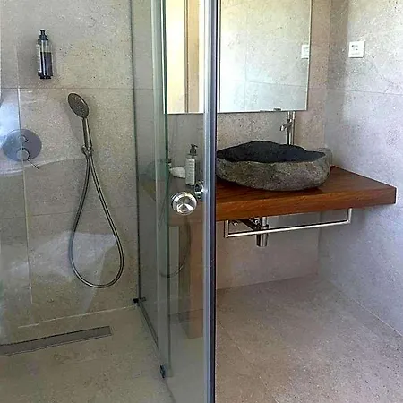 Vivari Hotel 4*